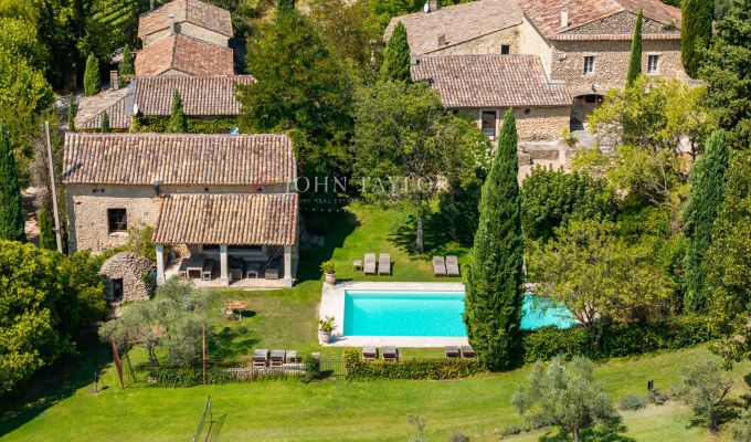 Продажа Мас, типичный южный дом L'Isle-sur-la-Sorgue