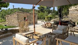 Продажа Мас, типичный южный дом Le Castellet