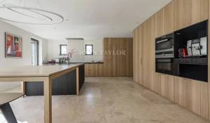 Продажа Мас, типичный южный дом Ménerbes