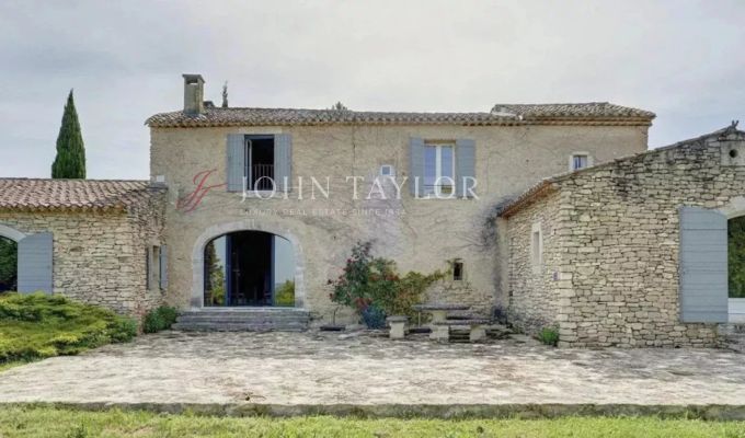 Продажа Мас, типичный южный дом Ménerbes