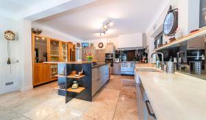 Продажа Мас, типичный южный дом Robion