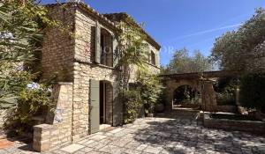 Продажа Мас, типичный южный дом Saint-Rémy-de-Provence