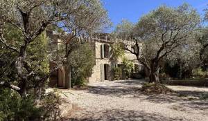 Продажа Мас, типичный южный дом Saint-Rémy-de-Provence