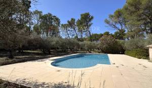 Продажа Мас, типичный южный дом Saint-Rémy-de-Provence