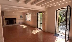 Продажа Мас, типичный южный дом Saint-Rémy-de-Provence