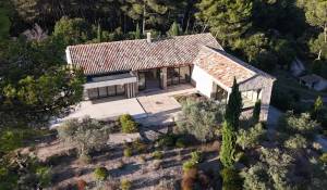 Продажа Мас, типичный южный дом Saint-Rémy-de-Provence