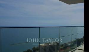 Продажа Обслуживаемая квартира Agios Tychonas