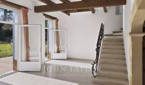 Продажа Поместье Aubagne