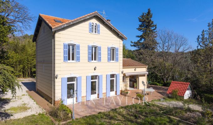 Продажа Поместье Aubagne