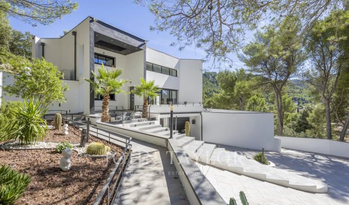 Продажа Поместье Aubagne