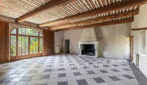 Продажа Поместье Bonnieux