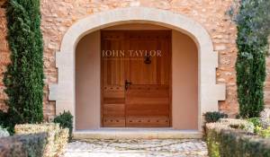 Продажа Поместье Bonnieux