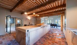 Продажа Поместье Bonnieux