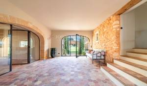 Продажа Поместье Bonnieux