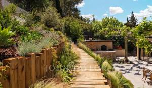 Продажа Поместье Cassis