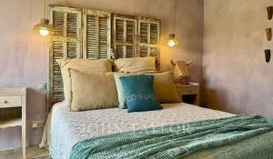 Продажа Поместье Cassis