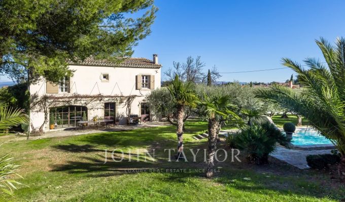 Продажа Поместье Cavaillon