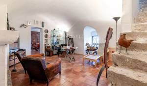 Продажа Поместье Cucuron