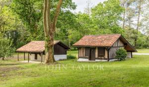 Продажа Поместье Gourbera