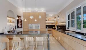 Продажа Поместье Grimaud