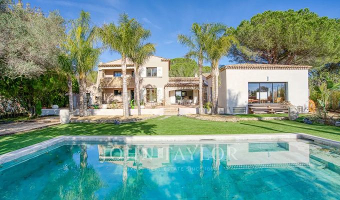 Продажа Поместье Grimaud