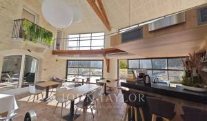 Продажа Поместье La Garde-Adhémar