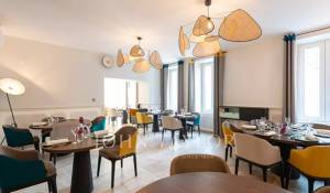 Продажа Поместье La Garde-Adhémar