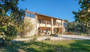 Продажа Поместье Lagnes