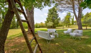 Продажа Поместье Le Tholonet