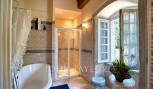 Продажа Поместье Lyon 6ème