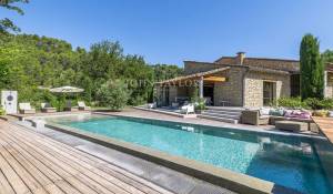 Продажа Поместье Ménerbes