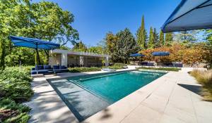 Продажа Поместье Ménerbes