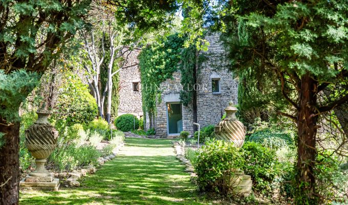 Продажа Поместье Ménerbes