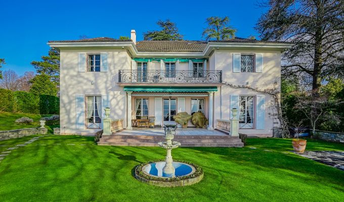 Продажа Поместье Montreux