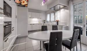 Продажа Поместье Presinge