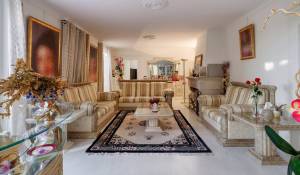 Продажа Поместье Presinge