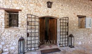 Продажа Поместье Saint-Paul-de-Vence