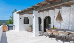 Продажа Поместье Santa Eularia des Riu