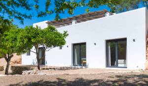Продажа Поместье Santa Eularia des Riu