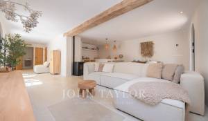 Продажа Поместье Santa Eularia des Riu