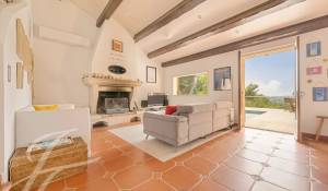 Продажа Поместье Simiane-Collongue