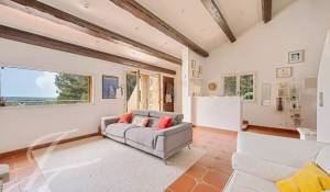 Продажа Поместье Simiane-Collongue