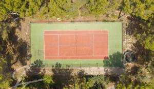 Продажа Поместье Simiane-Collongue