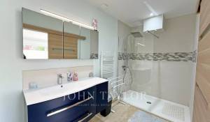 Продажа Поместье Vaison-la-Romaine