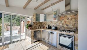 Продажа Поместье Vauvenargues