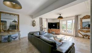 Продажа Поместье Vauvenargues