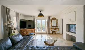 Продажа Поместье Vauvenargues