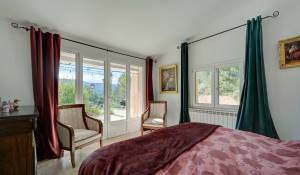 Продажа Поместье Vauvenargues