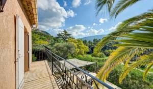 Продажа Поместье Vauvenargues