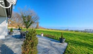 Продажа Поместье Yens